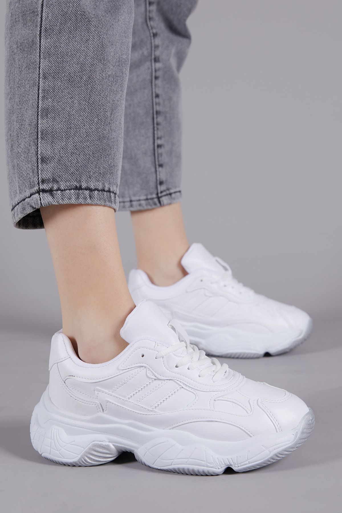 Kadın Beyaz Cilt Spor Ayakkabı Tb246
